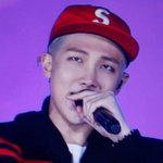 [방탄소년단] 남준아 나 숨 좀 쉬자고.....