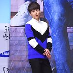 [시우민] 팬이랑 아이컨<b>택</b>하는 시우민 ㄷㄷ