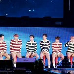 [EXO] <b>힘들</b>때사람버리는거아니다