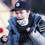 [EXO] 앜!!!!!!!!!!!! 누가 감히 세니를 패는거야!...