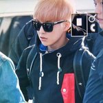 [시우민] <b>주머니</b>가 없어서 당황한 시우민 ㅋㅋㅋㅋ