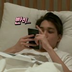 [카이] 종인아 그렇게 누워서 그런<b>말</b>하면...