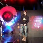 [댓글부탁해] 오늘자 방금 나온 <b>아이돌</b> vav 할로윈 파티 모델<b>놀이</b>
