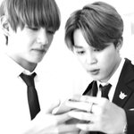 [방탄소년단] 구오즈 붙어있는 사진 좀 <b>쥬</b>랑