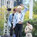 [EXO] 제3줌인데 얘 <b>허리</b> 좋아서 찾아보는중 ㅎㅎ