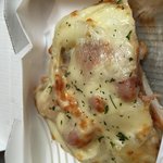 <b>kfc</b>에서 피자메뉴 새로 나왔는데 치킨이 도우래요 근데 통살이라...