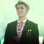 [EXO] 세훈 <b>이나</b> 봐야지