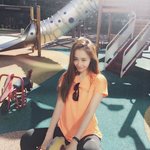 <b>홍수현</b> 직찍보면 여배우 중에 피부 제일 좋은 듯ㄷㄷ