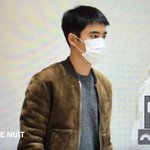 [도경수] 경수 일본간다~ 오랫만에 <b>밤톨</b>머리