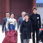 [대박이야] <b>설현</b>이랑박근혜대통령이랑 ?