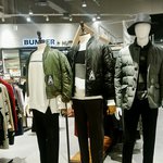 [댓글부탁해] 여자친구 <b>커플옷</b> 선물 조언좀..