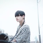ㅅㄷ) (추가!!!) 아까 내<b>친척</b>이 태형이닮앗다고 햇던 아미인데...