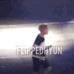 [<b>백현</b>] <b>백현</b>이 <b>첸</b>한테 업혔어 ㅋㅎㅎ