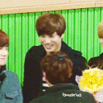 [EXO] 이때부터 엑젤<b>웃이</b>었던걸까..?