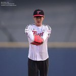 [EXO] 스포츠<b>기자</b>도 시우민한테 반했나봐 