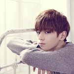 [EXO] 드디어 태용이 <b>사진</b> 올라왔다 <b>수능</b>잘보래