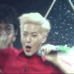 [EXO] 얘는 <b>이나이</b>먹고 자기가 귀여운줄 아나봐