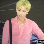 [시우민] 땀에 젖은 분홍셔츠 입은 시우민 봤음?