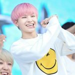 [댓글부탁해] 솔직히 세븐틴 <b>우지</b>가 잘생겼냐?