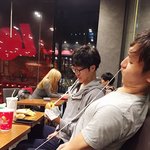 [EXO] 야 모짜<b>렐라</b>버거 후기래ㅋㅋㅋ존웃ㅋㅋ