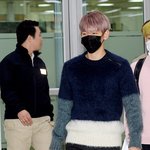 [백현] 백현이 <b>공항</b>니트...어머놔!!