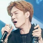 노래부를때랑 평소랑 갭차이쩌는 아이돌