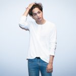 <b>포스</b>가 남다른 94년생 男스타