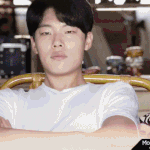 [<b>류준열</b>] <b>류준열</b> 존잘