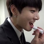 [방탄소년단] 누가 멜뮤 <b>때</b> 정국이 <b>사춘기</b> 다시 왔냐고 그래쓰