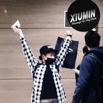 [시우민] 헐 시우민 이쁜 몸매 <b>공항</b>에서 뽐낼 <b>일</b>이야?