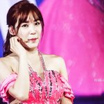 옷 <b>태가</b> 잘 나는 직각 어깨 女 연예인
