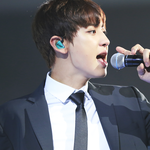 [EXO] 남자는 <b>슈트</b>지