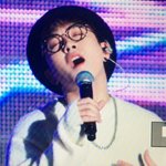 블락비 <b>맏형</b>의 손