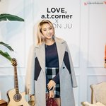 <b>보라</b> 머리 잘랐넹