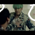 [방탄소년단] 밑에 <b>꽃병</b> 쓴 아미 인데 