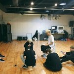 [방탄소년단] 맨 오른쪽에 있는 사람