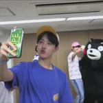 [방탄소년단] 뜬금없는데 나만 <b>호석</b>이 셀카찍을때 폰저렇게잡는거 설레...