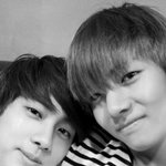 [방탄소년단] 이거 <b>진</b>이랑 태태아니야??