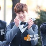 [<b>B1A4</b>] 이야.. 인기상 2위랑 차이 많이 줄었다
