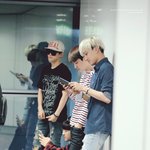 [EXO] 야야  빨리<b>와바</b> 진심 이뒤에 있는거뭐임??