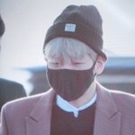 [백현] 12월의 <b>첫날</b>! 백현 출국!