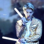 [EXO] 종인이 <b>플뷰</b> 좀 올렸다고 발광하네