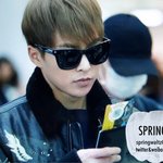 [시우민] 홍콩입국 엠피디 영상 봐 ㅋㅋ(시우민)