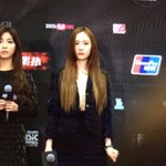 [댓글부탁해] 크리스탈 힐 안 신으면 비율 거지에 다리 안 예쁘다고...