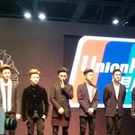 [방탄소년단] 우리애들이 <b>비쥬얼</b>좋은거구나..