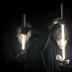 [카이] 광선검 뽑을때 <b>종인</b>이 씨익 웃음..숨멎ㅜㅜ