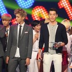 [EXO] 어제 크리스가 있었으면 <b>비쥬얼</b> 압도했을걸