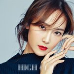 <b>도도</b>한 매력 돋는 女스타 화보