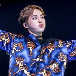 [시우민] 2015 <b>mama</b> 미모쩌는 초커시우민 고화질ㅠㅠ