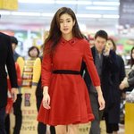 마트에서 <b>런</b>웨이 펼친 강소라